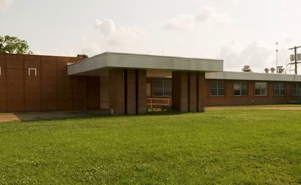 Exterior view of the future home of Saint-Luc French immersion school in Arnaudville, Louisiana, a project to preserve and revitalize Louisiana French.
