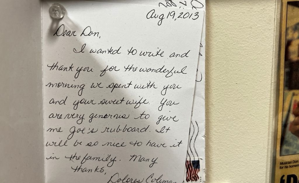 A handwritten thank-you note dated August 19, 2013, from Dolores Coleman to Tee Don Landry, expressing gratitude for a visit and for receiving Joe Coleman's rubboard.